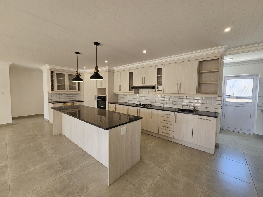 3 Bedroom Property for Sale in Stilbaai Wes Western Cape